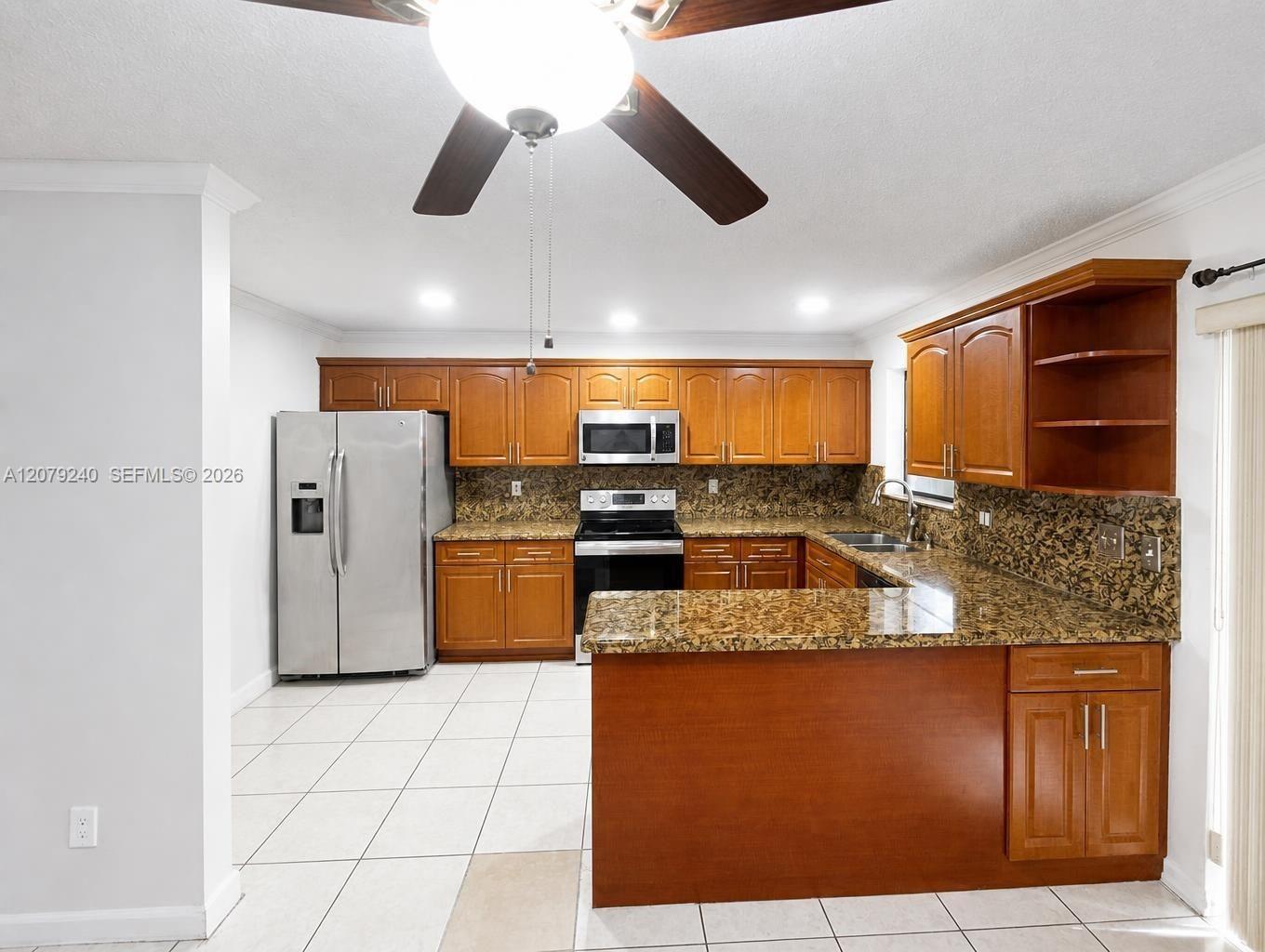 8215 SW 23rd Ct # 17D — Photo 4