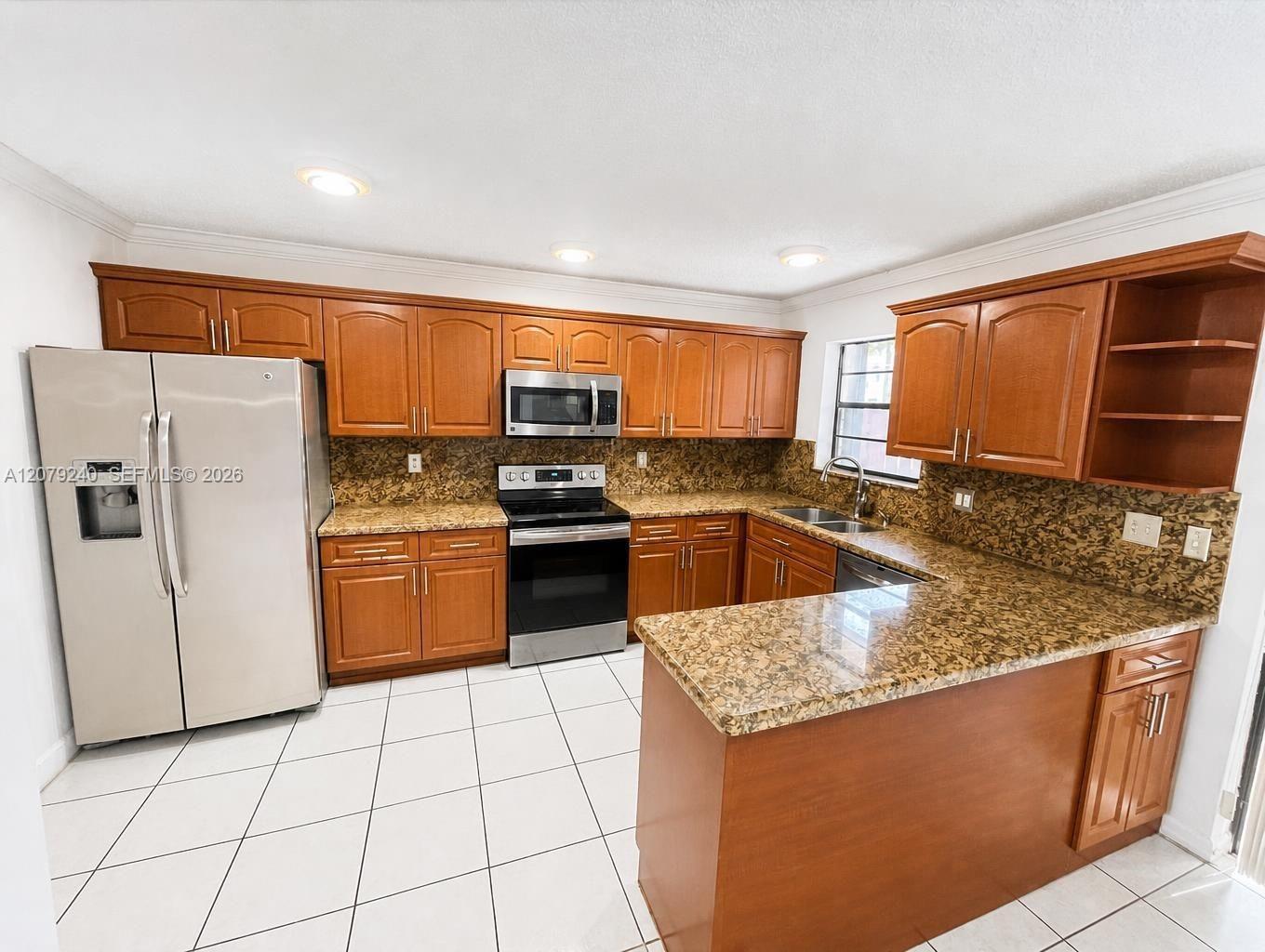 8215 SW 23rd Ct # 17D — Photo 5