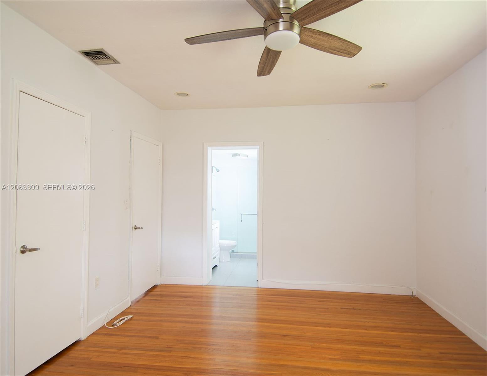 6090 SW 27th St — Photo 4