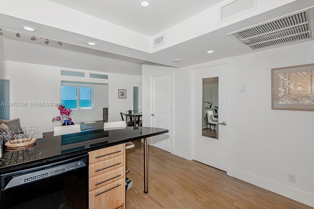 2301 Collins Ave # 1242 — Photo 2