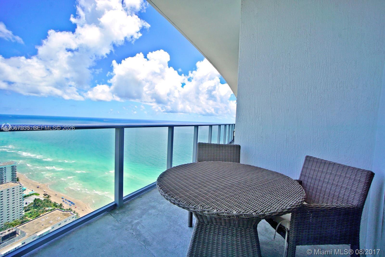 4111 S Ocean Dr # LPH6 — Photo 2