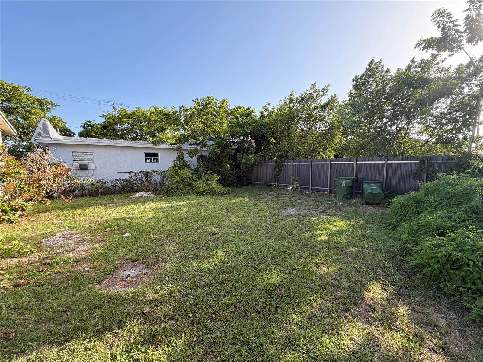 305 NW 1st Ave # 1 — Photo 3
