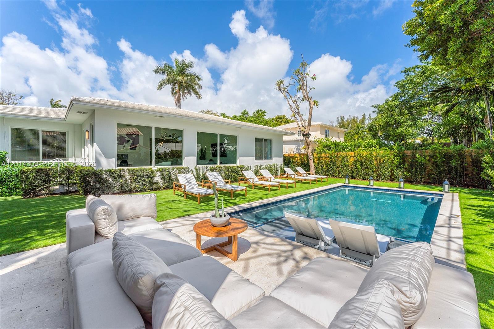 6145 La Gorce Dr, Miami Beach FL 33140