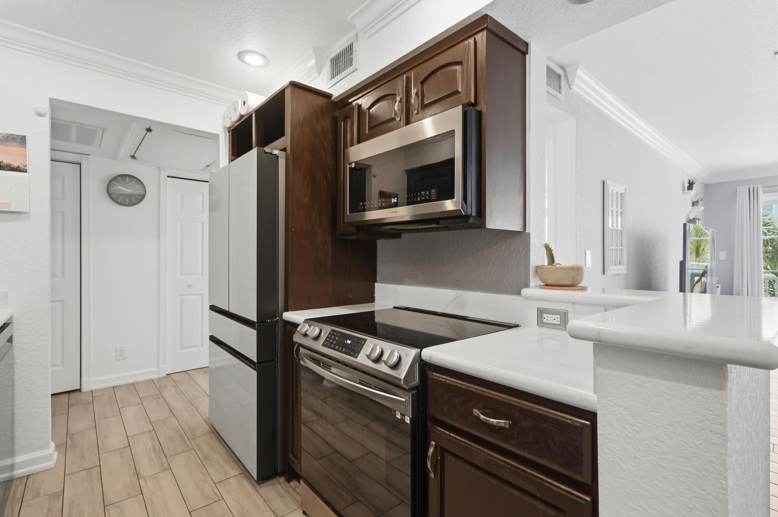 1515 E Broward Boulevard # 323 — Photo 4