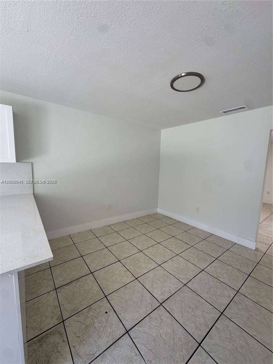 1107 NW 30th Ave # 1107 — Photo 2