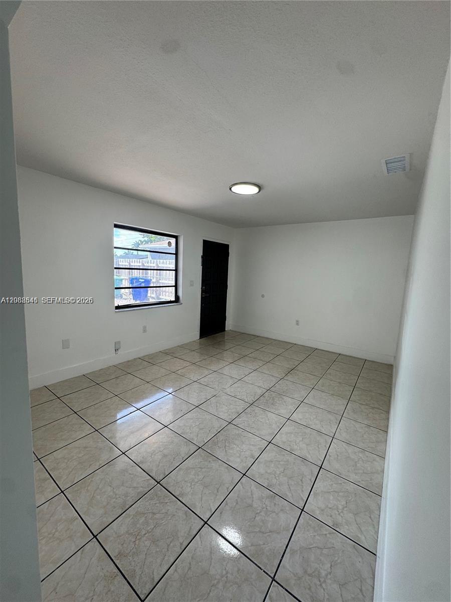1107 NW 30th Ave # 1107 — Photo 3