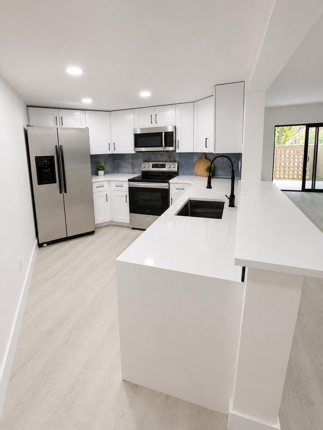 10229 NW 9th St Circle # 103, Miami FL 33172