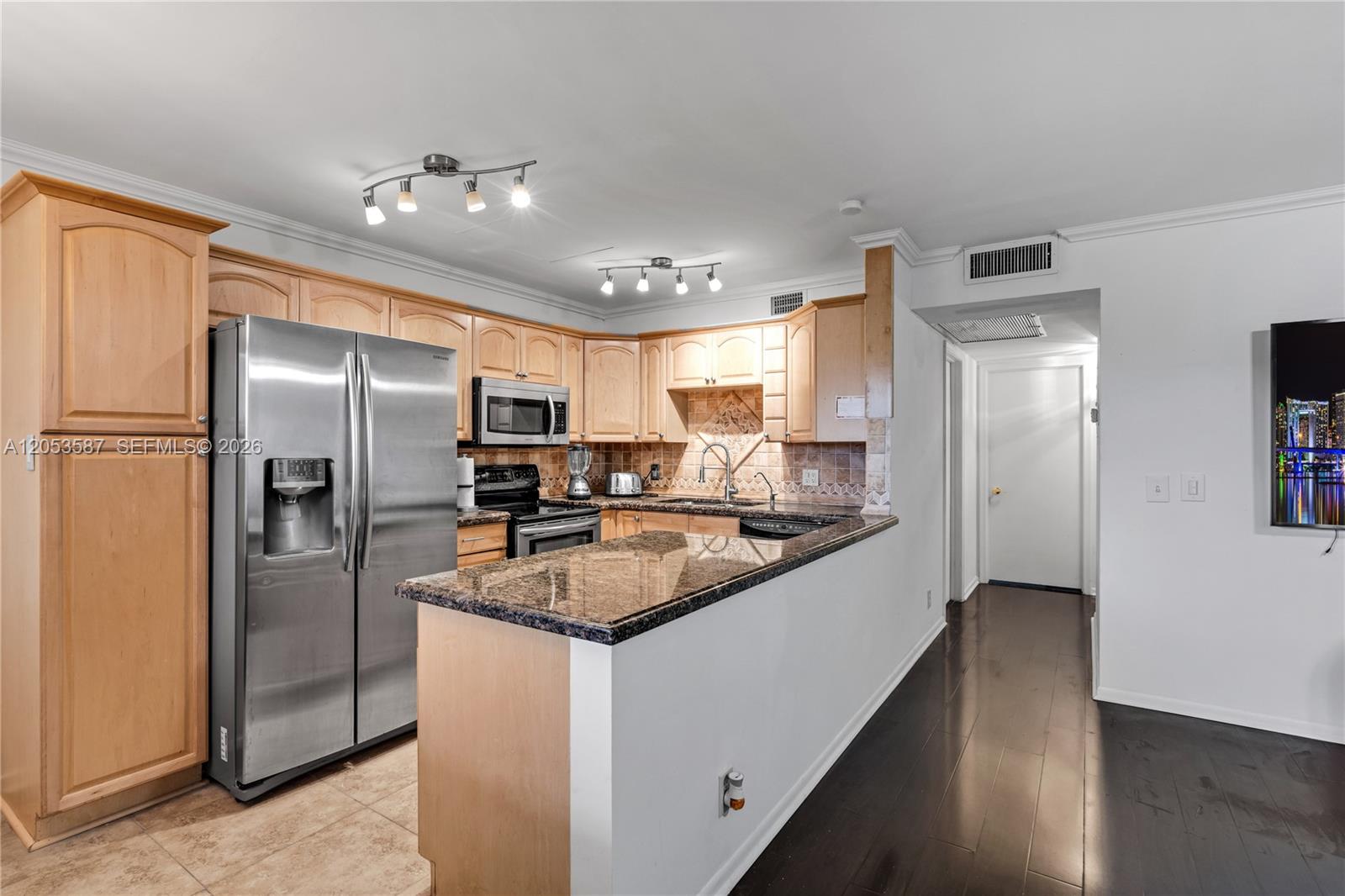 801 SW 133rd Ter # 406K — Photo 5