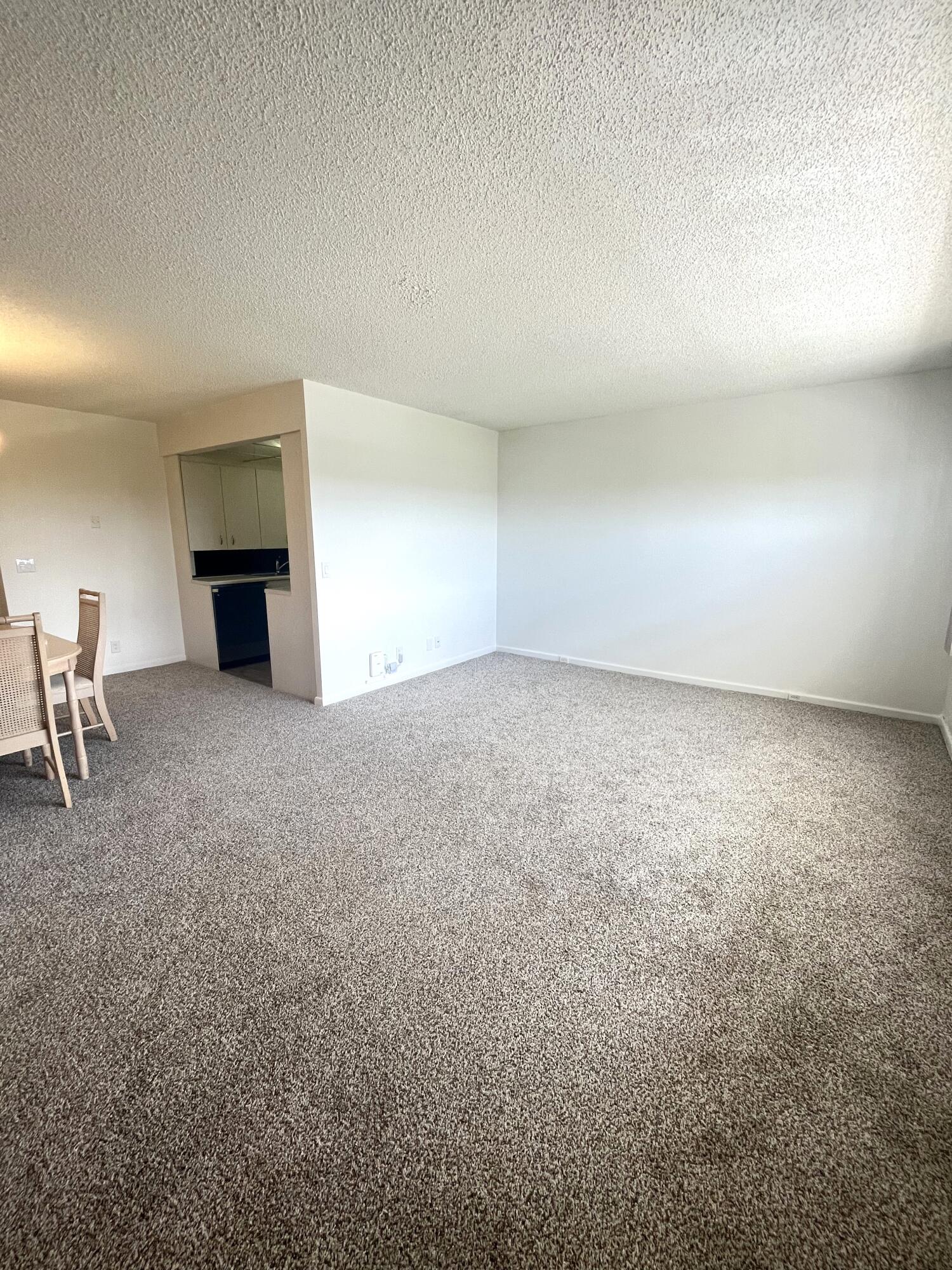 4093 Wolverton E — Photo 4
