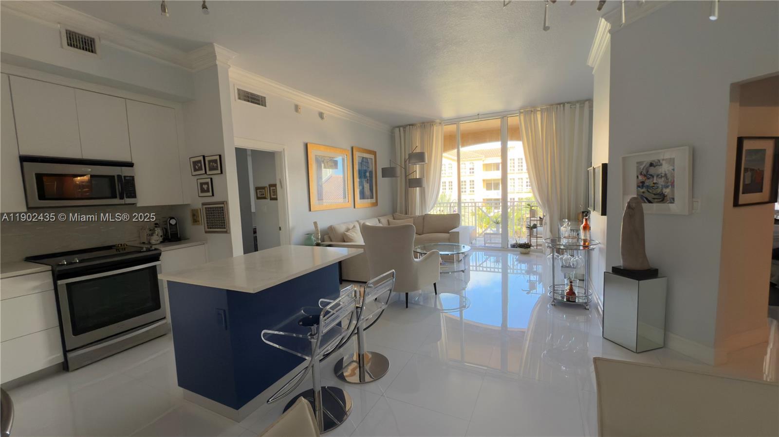 3001 NE 185th St # 532, Aventura FL 33180