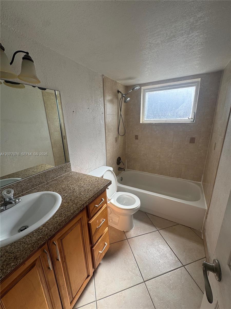 8601 SW 94th St # 103W — Photo 5