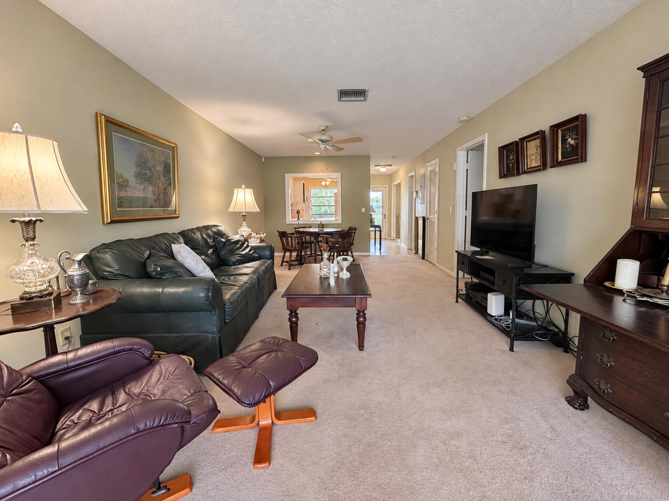 1121 BOXWOOD Drive # C — Photo 2
