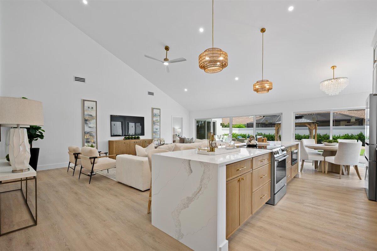 126 Cape Pointe Circle — Photo 3