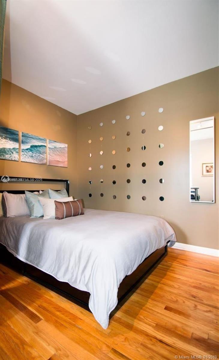 1521 Lenox Ave # 203 — Photo 4