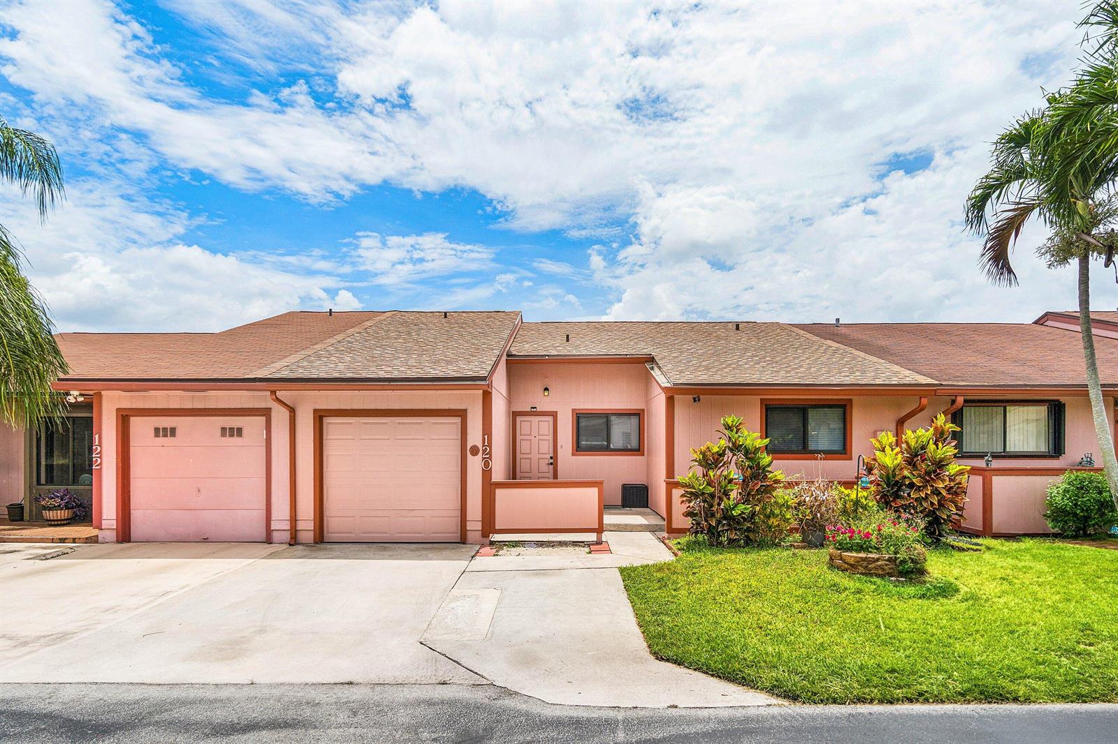 120 Mayfair Lane, Boynton Beach FL 33426
