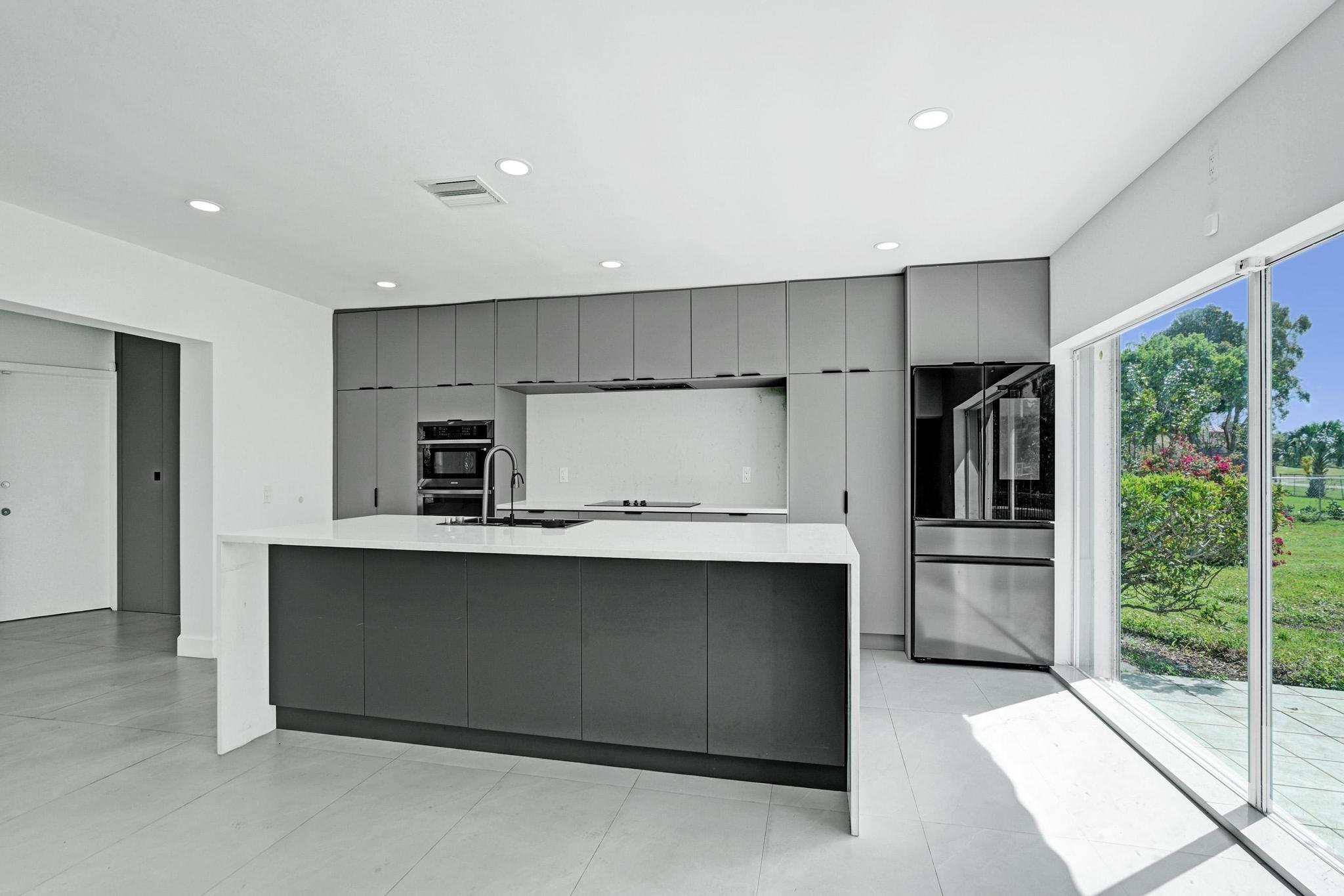6700 E Tropical Way — Photo 4