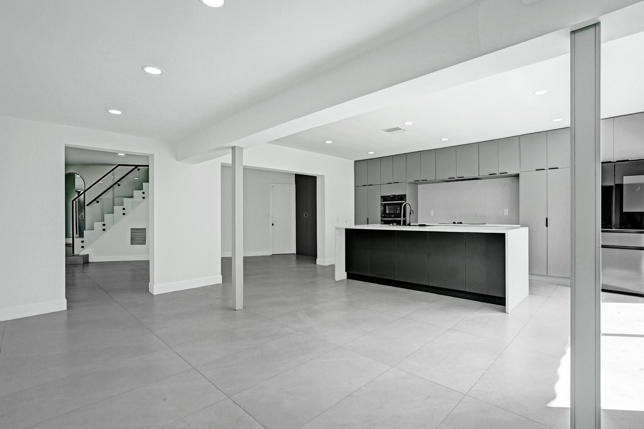 6700 E Tropical Way — Photo 3
