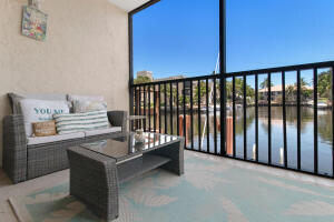 6 Royal Palm Way Unit 111 — Photo 4