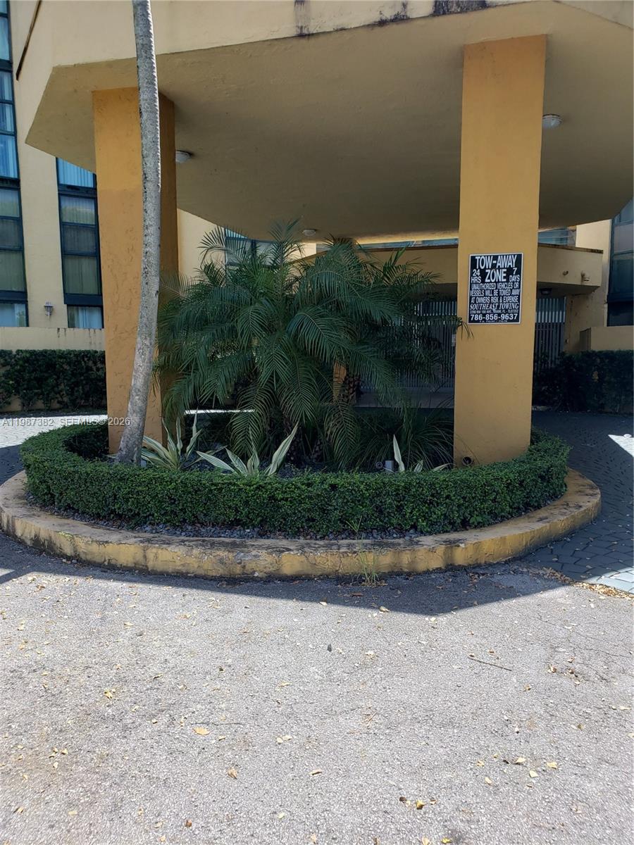 11800 SW 18th St # 4, Miami FL 33175