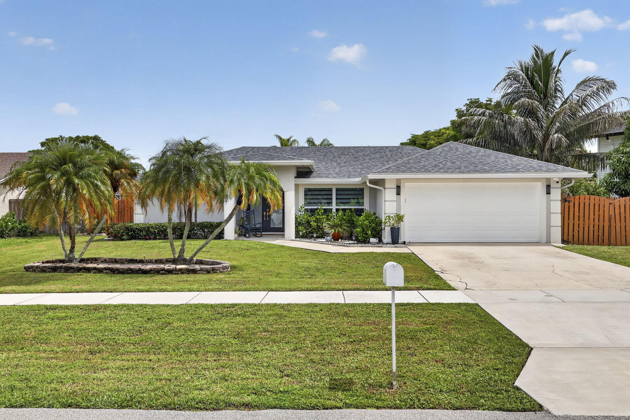 1390 PINE VALLEY Drive — Photo 3