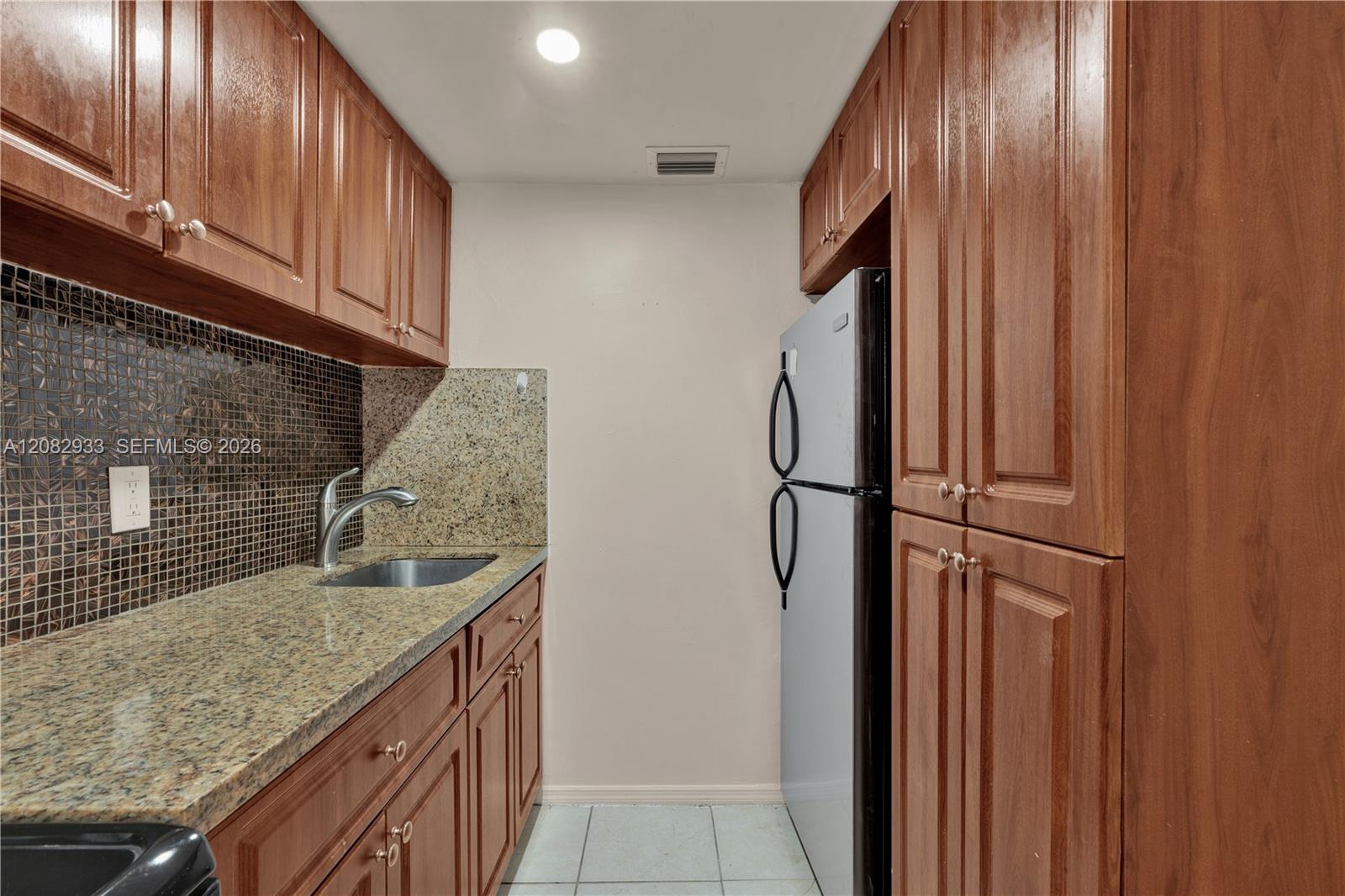 2145 SW 7th St # 3 — Photo 2