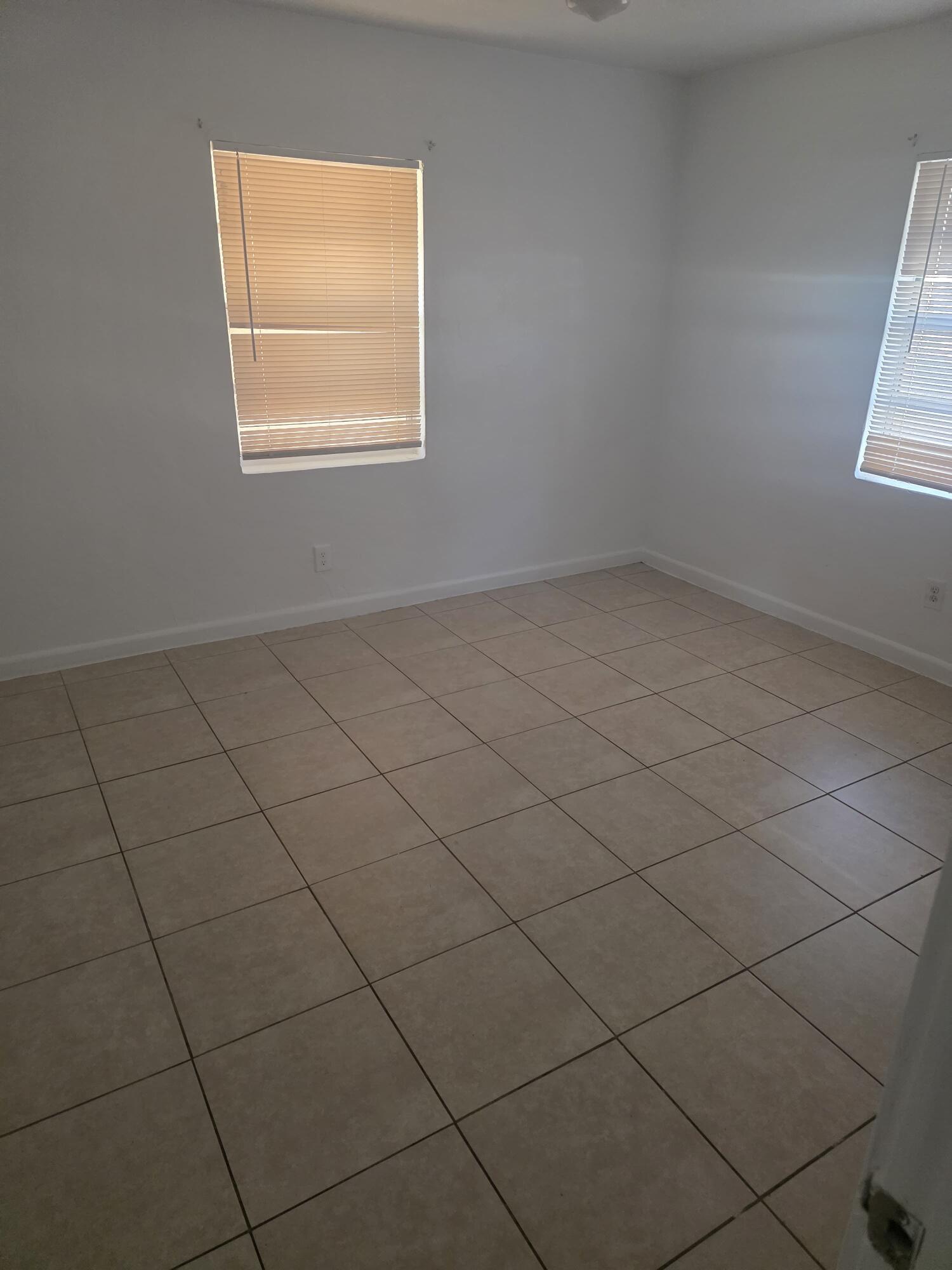 2028 Funston Street Apt 2 — Photo 2