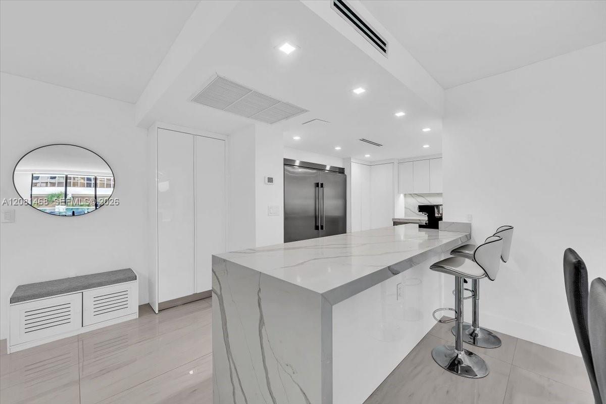 9801 Collins Ave # 5U — Photo 4