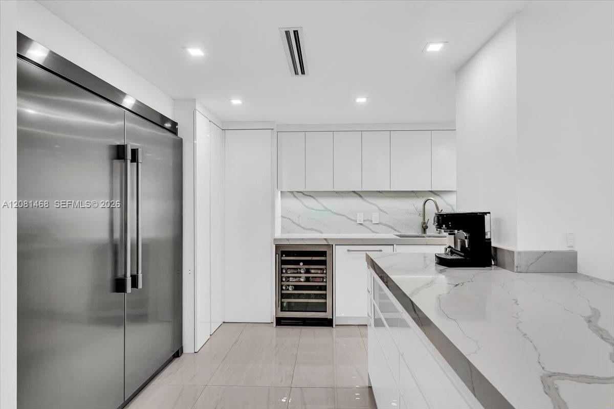 9801 Collins Ave # 5U — Photo 5