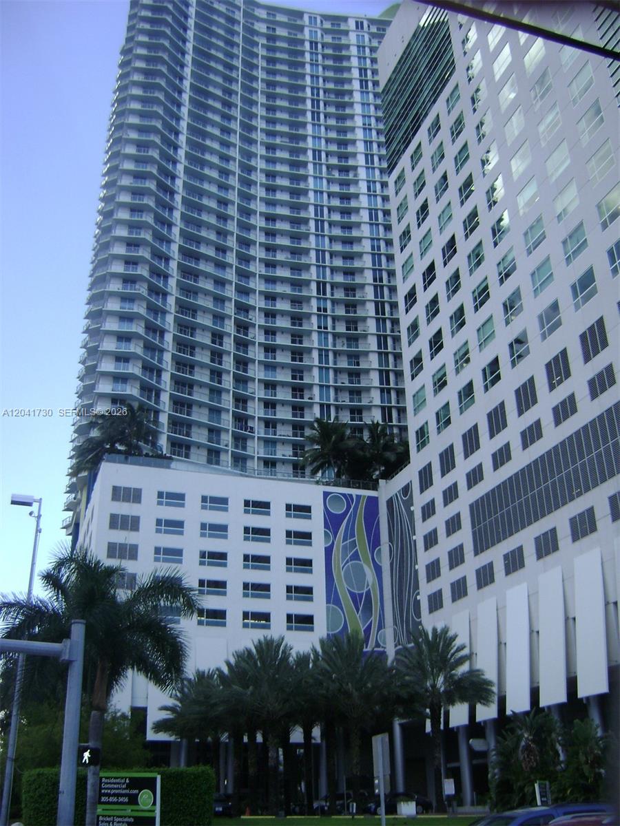 185 SW 7th St # 2104, Miami FL 33130