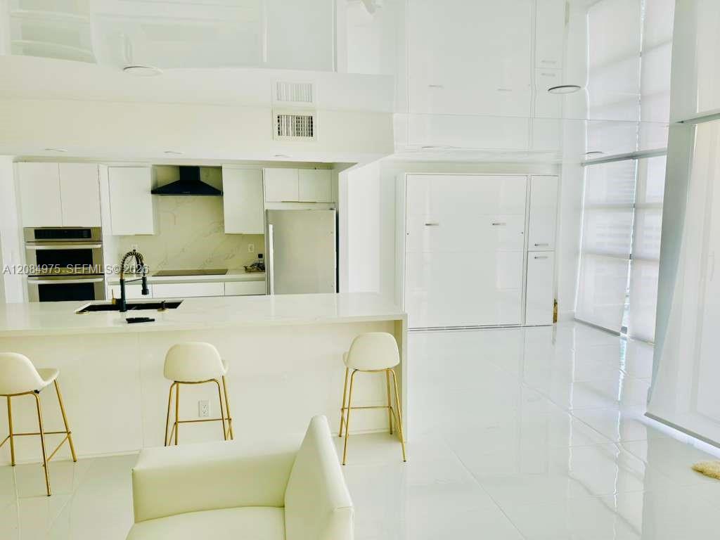 600 Parkview Dr # 1018 — Photo 4