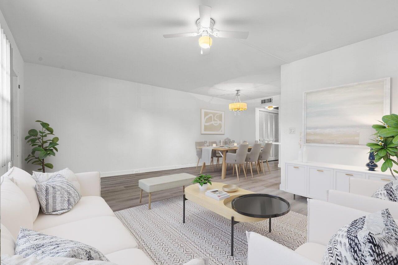1038 CAMBRIDGE B — Photo 3