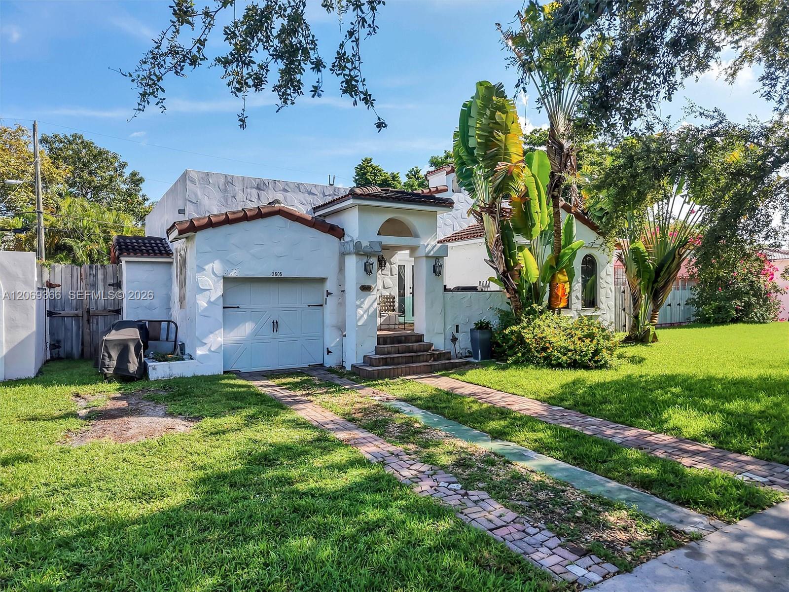 3605 SW 18th Ter — Photo 4