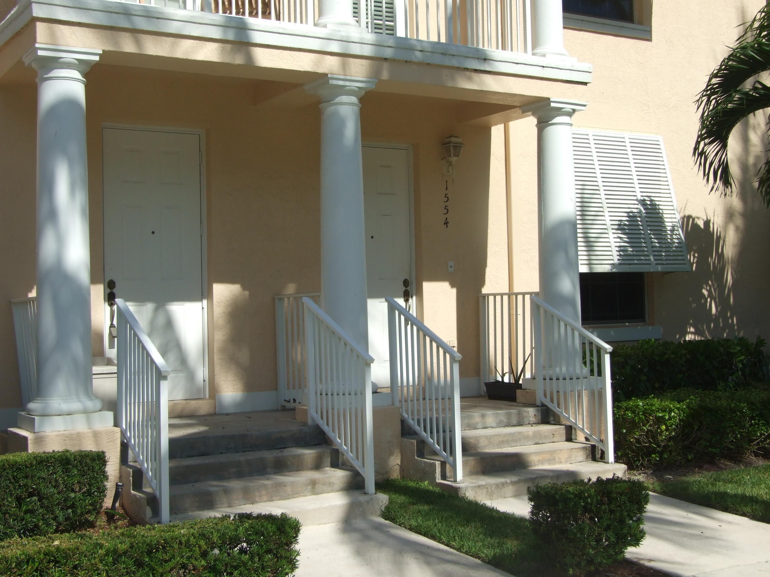1554 Limetree Bay Avenue — Photo 2