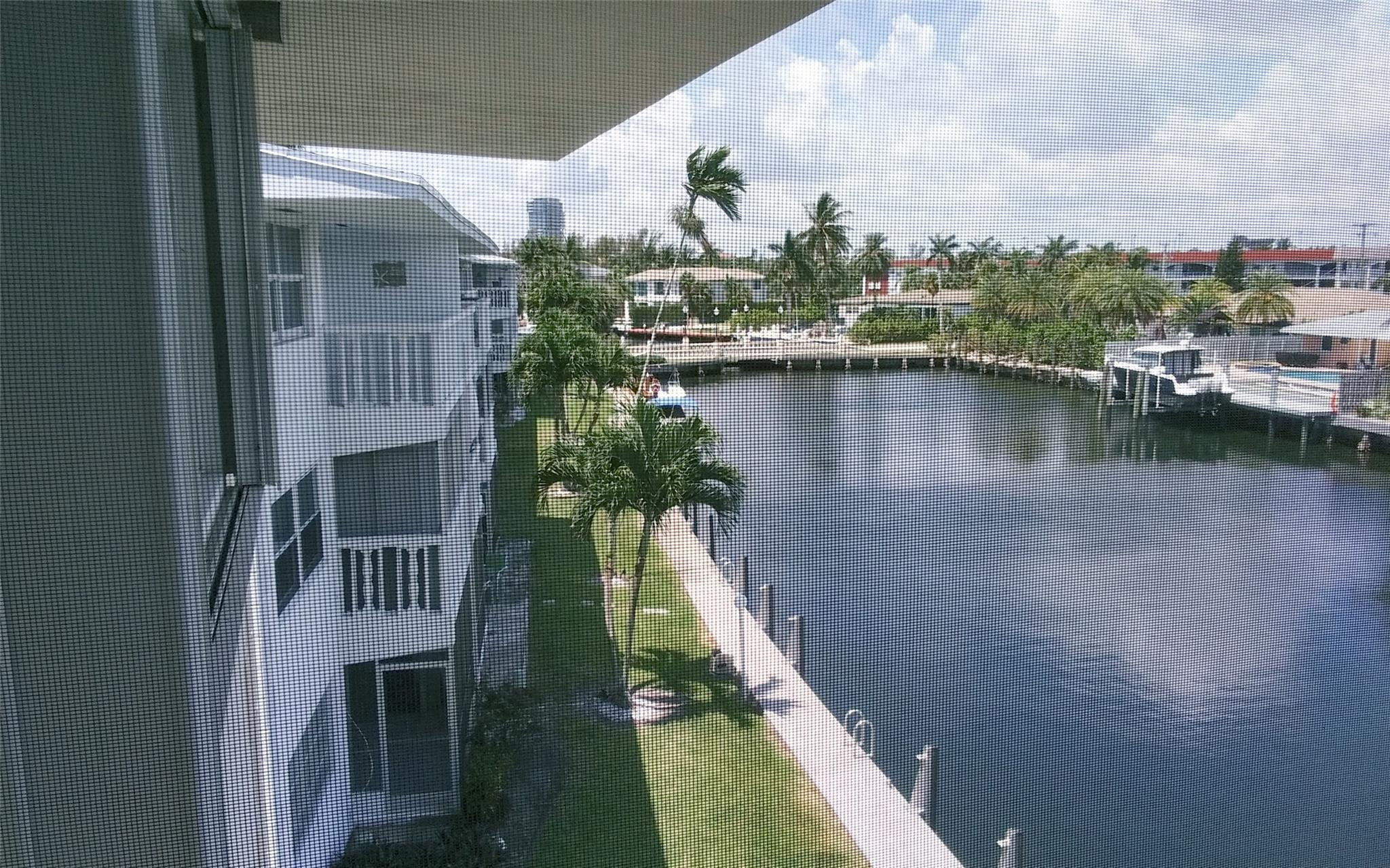 460 Paradise Isle Boulevard # 301, Hallandale Beach FL 33009