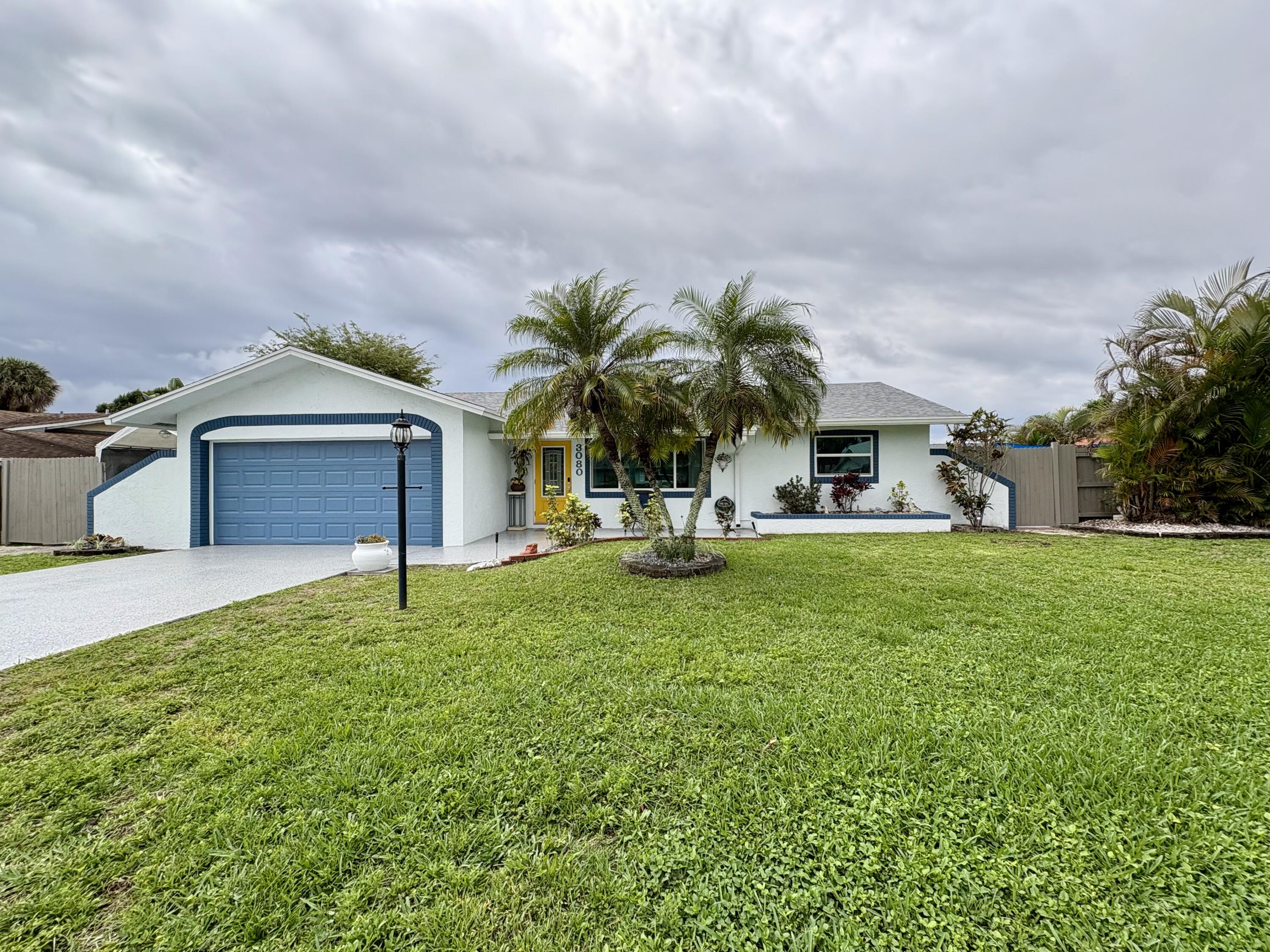 3080 Tropical Trail — Photo 2