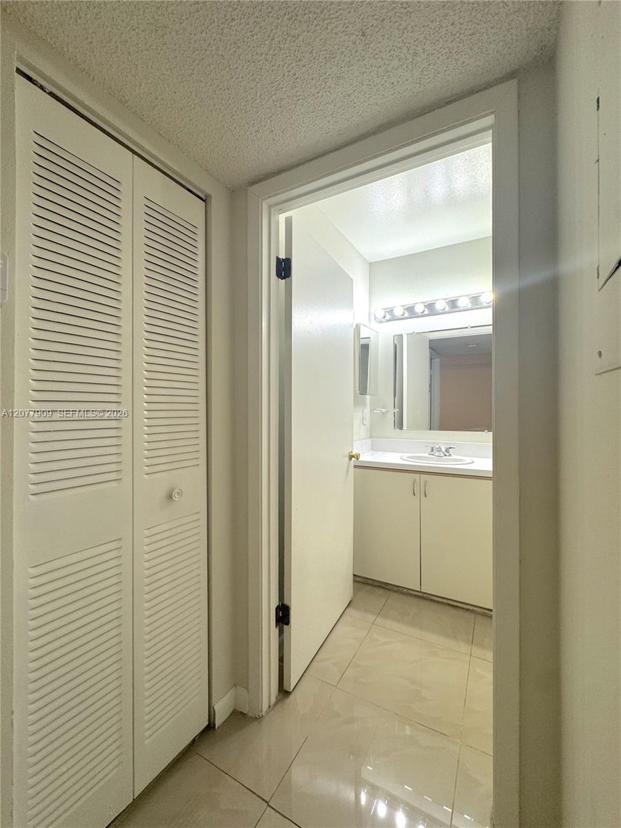 1265 SW 46th Ave # 2201 — Photo 4
