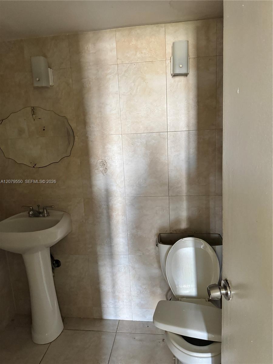 13390 NE 7th Ave # 214 — Photo 5