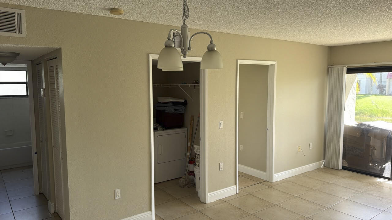 1524 LAKE CRYSTAL Drive # B — Photo 5