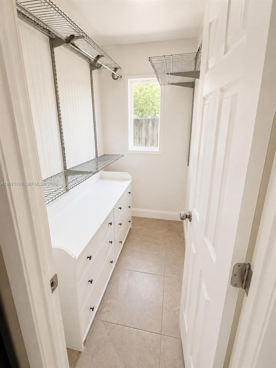 633 Mokena Dr # 1 — Photo 4