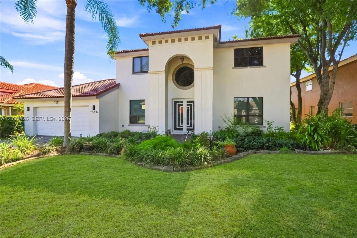 7320 NW 68th Way — Photo 2