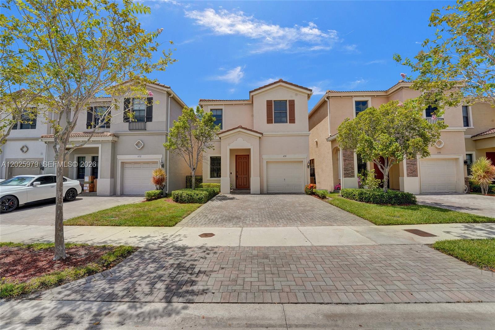 650 NE 191st Ter, Miami FL 33179