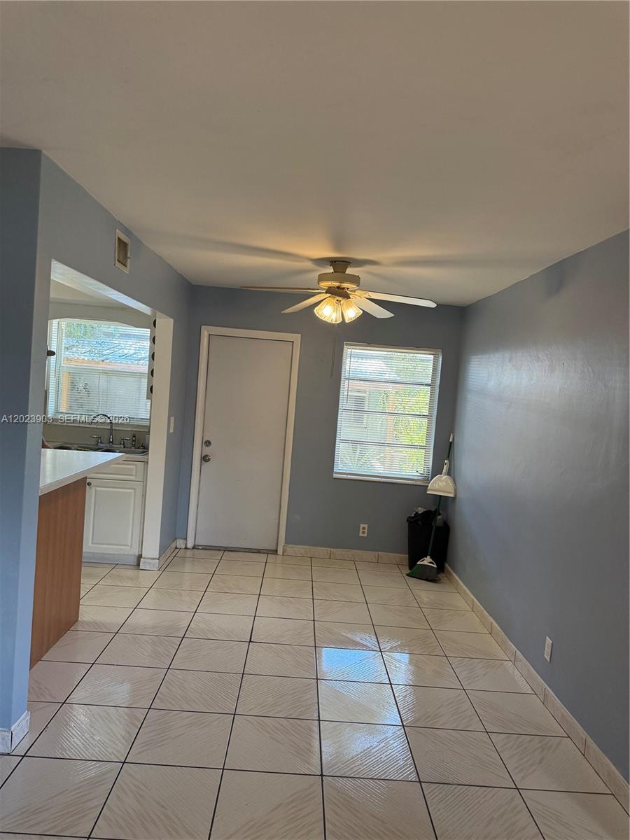 3525 Polk St # 7 — Photo 3
