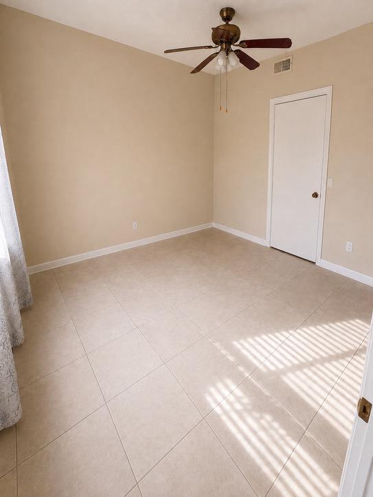 2445 SW 18TH # 406 — Photo 3