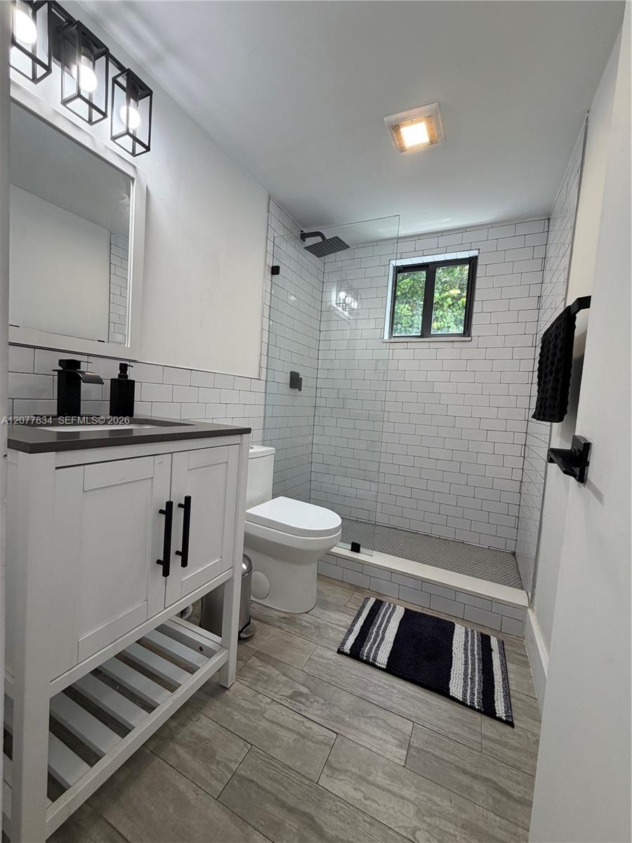190 NW 69th St # 3 — Photo 2