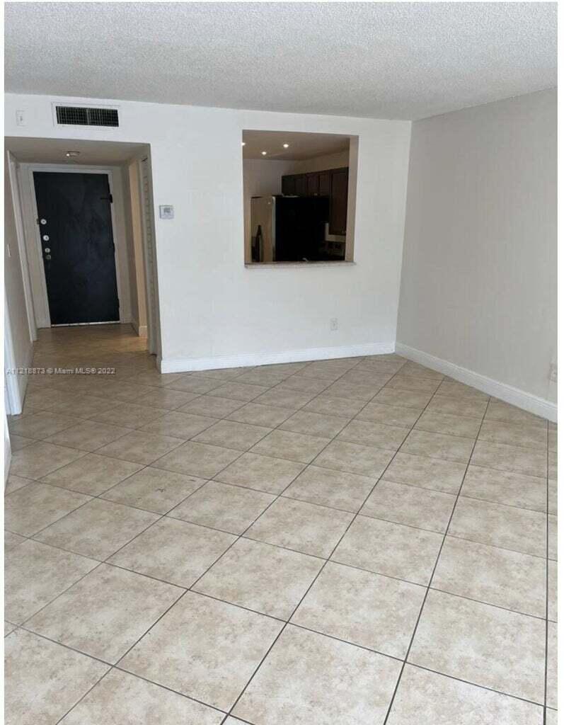 484 NW 165th St Road # 211 — Photo 5
