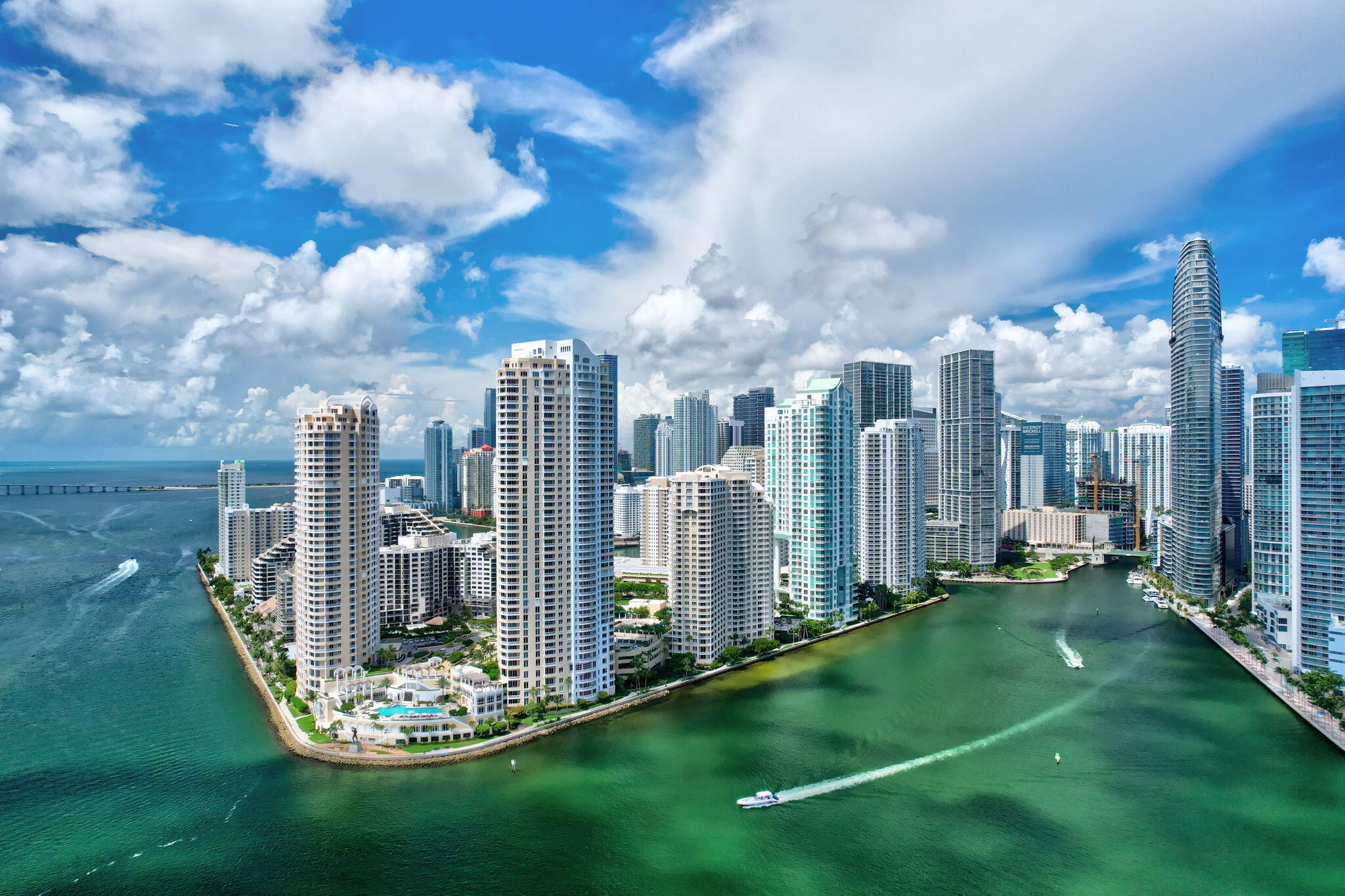 701 Brickell Key Boulevard # 1604, Miami FL 33131
