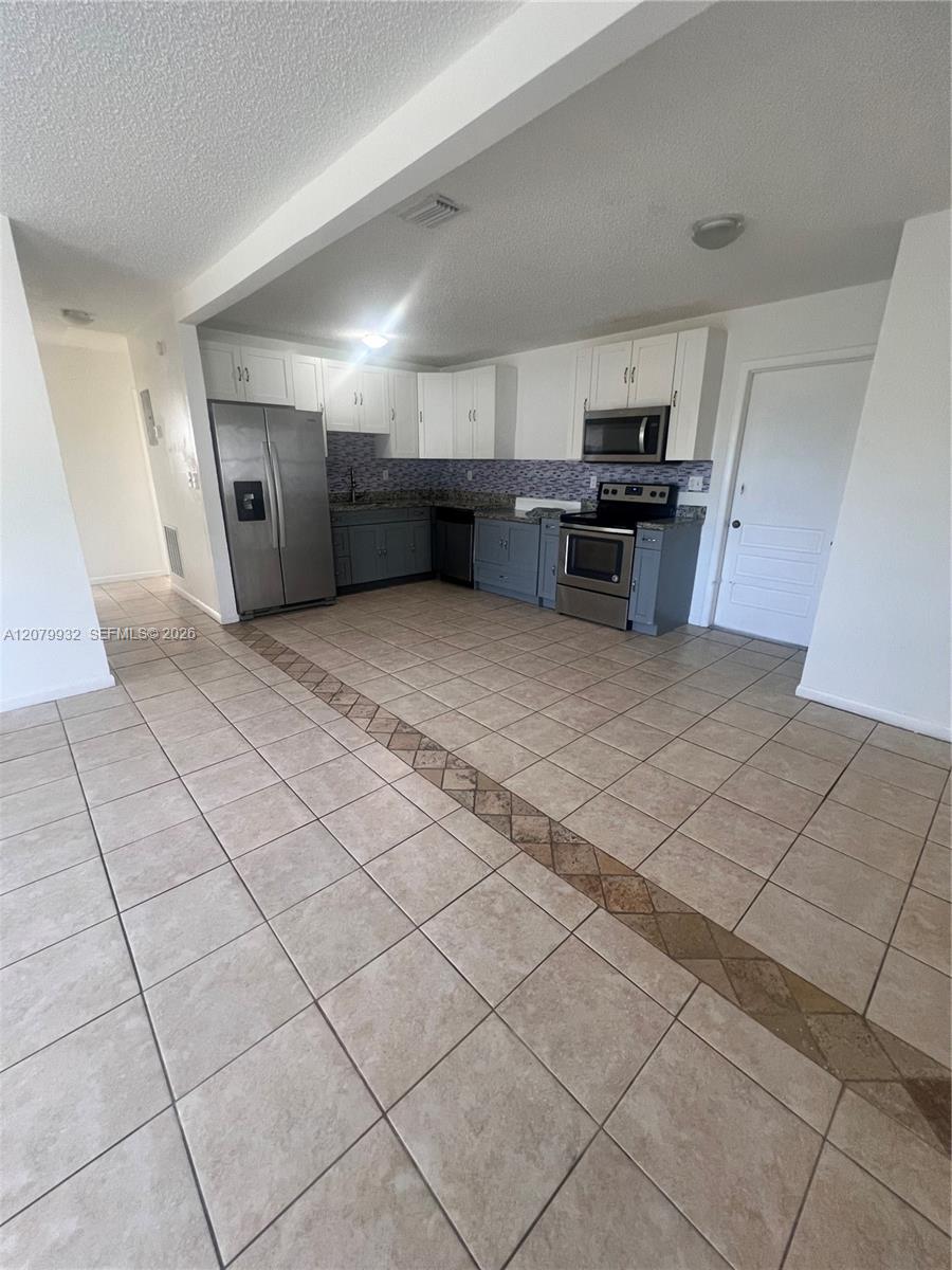 828 SW 3rd St # 828 — Photo 4