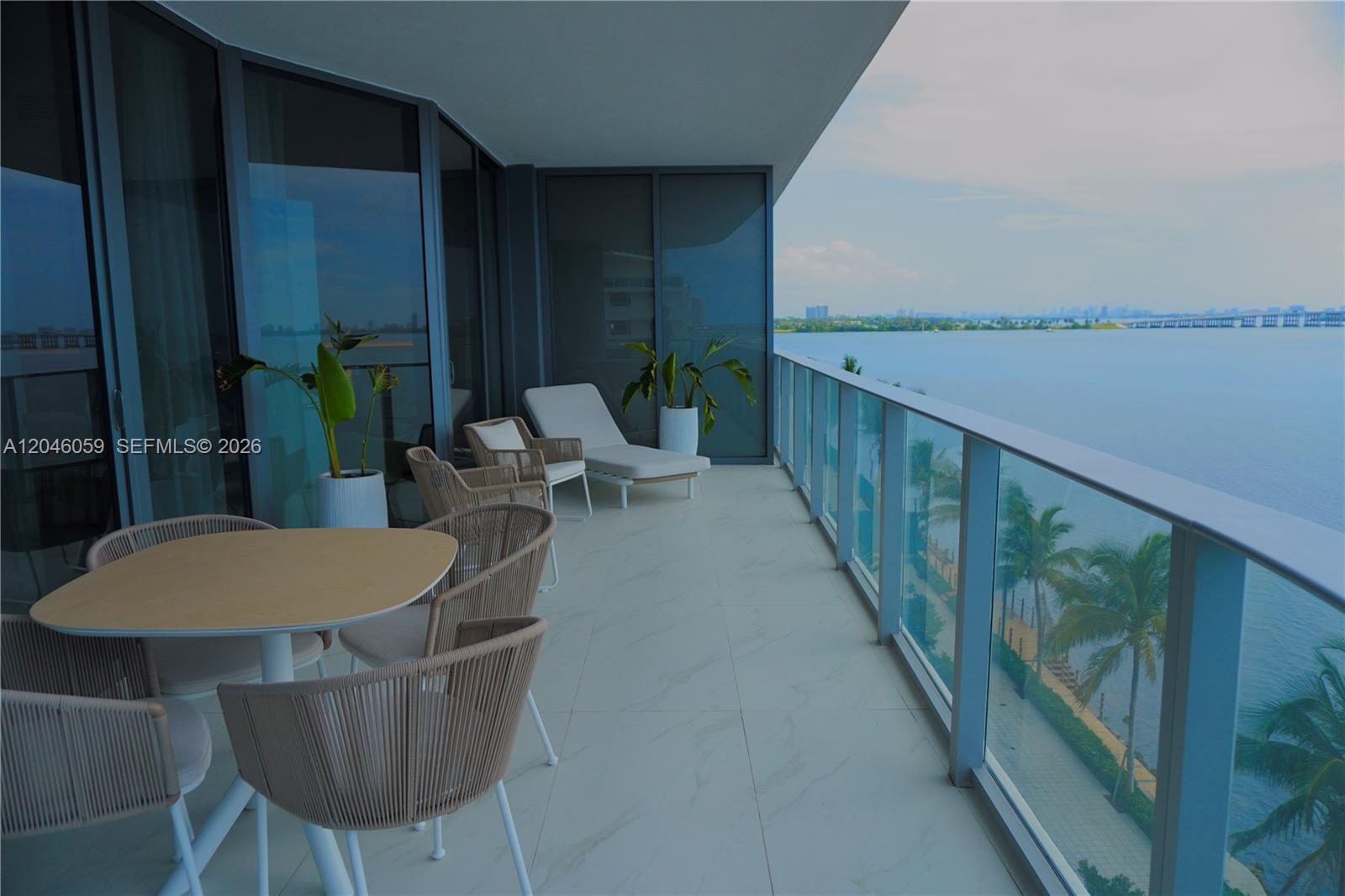 725 NE 24 St # 401, Miami FL 33137