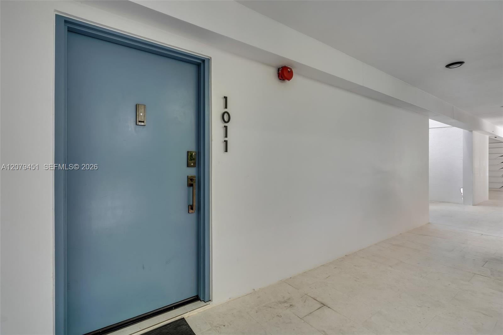 101 Ocean Lane Dr # 1011 — Photo 2