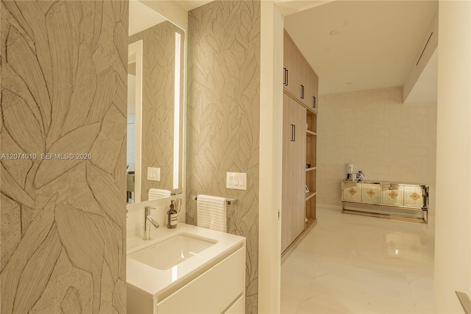 300 Biscayne Boulevard Way # 3109W — Photo 5